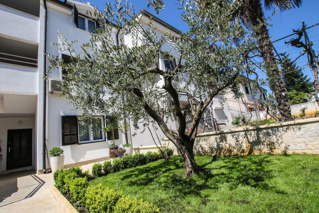 Apartmani Ljubica Пореч Экстерьер фото